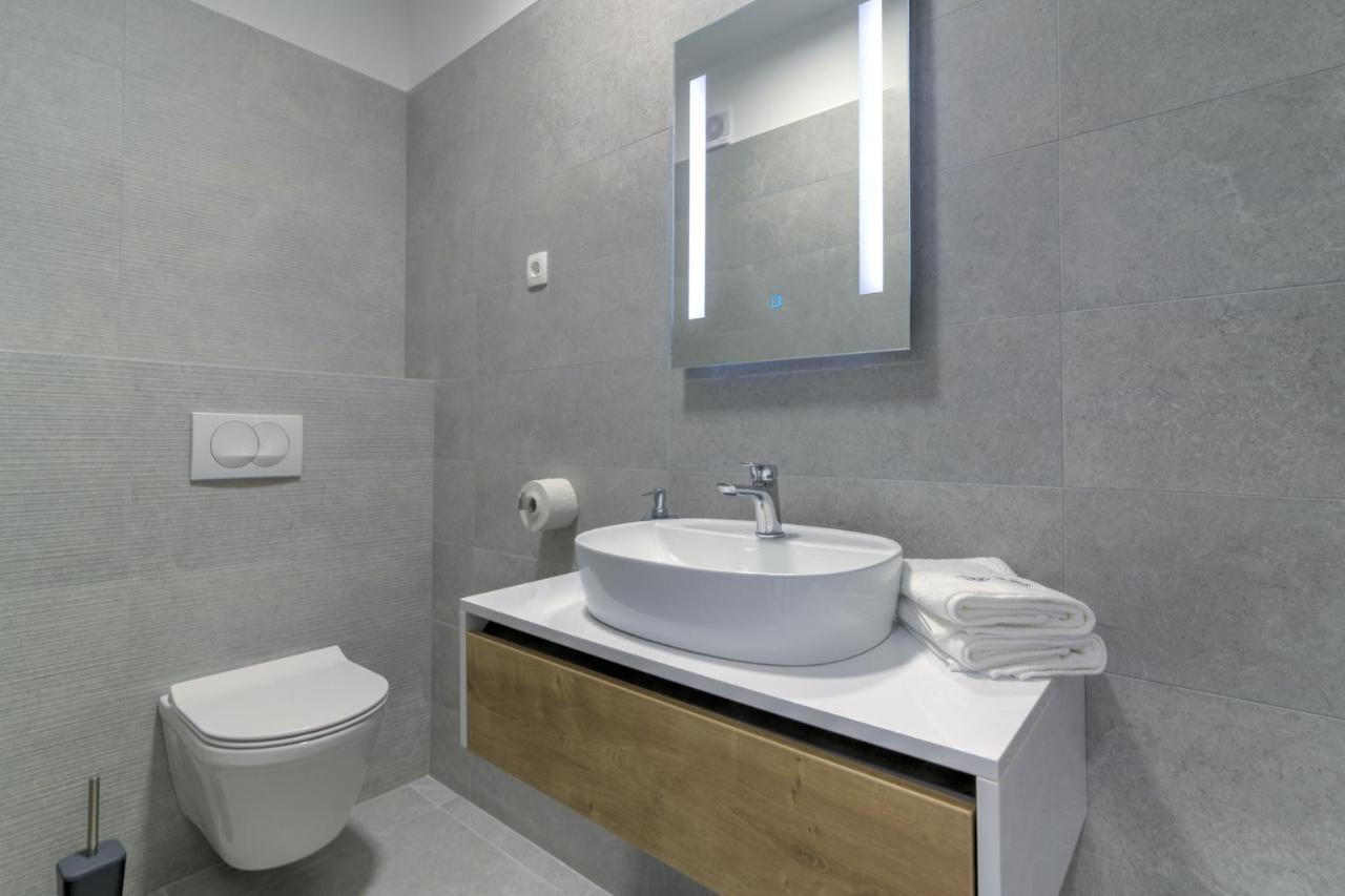 Apartmani Olimp Sveti Juraj Ngoại thất bức ảnh